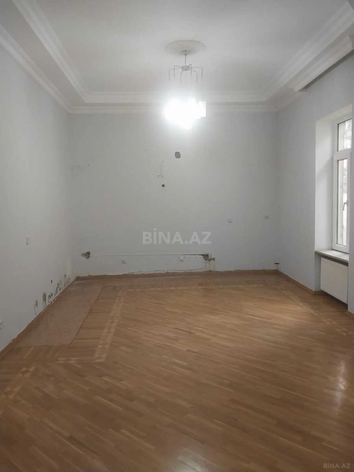 Satılır 6 otaqlı həyət evi 400 m²
