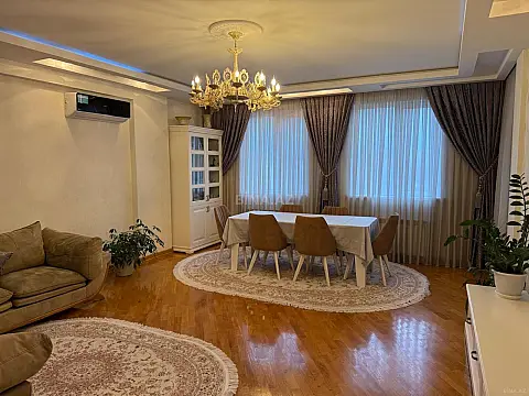 Satılır 3 otaqlı mənzil 120 m² — Bakı, Bakıxanov 3 otaq 120.00 m²