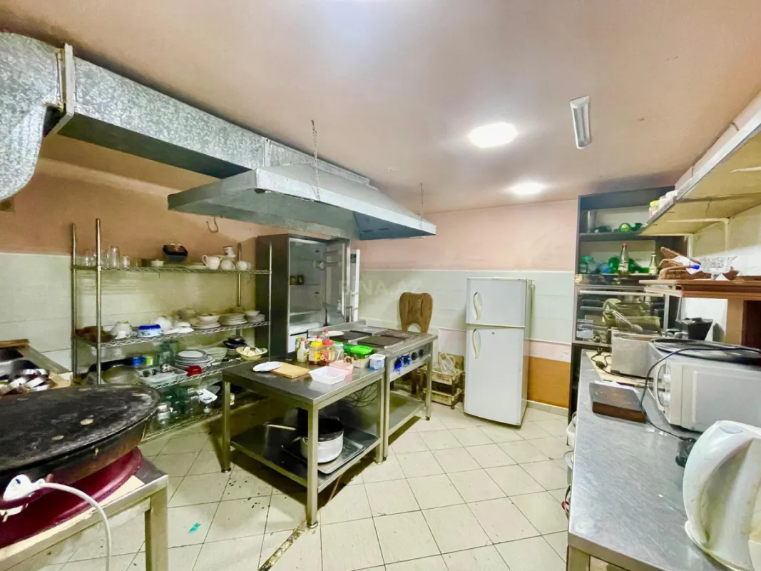 Kirayə verilir obyekt 100 m²