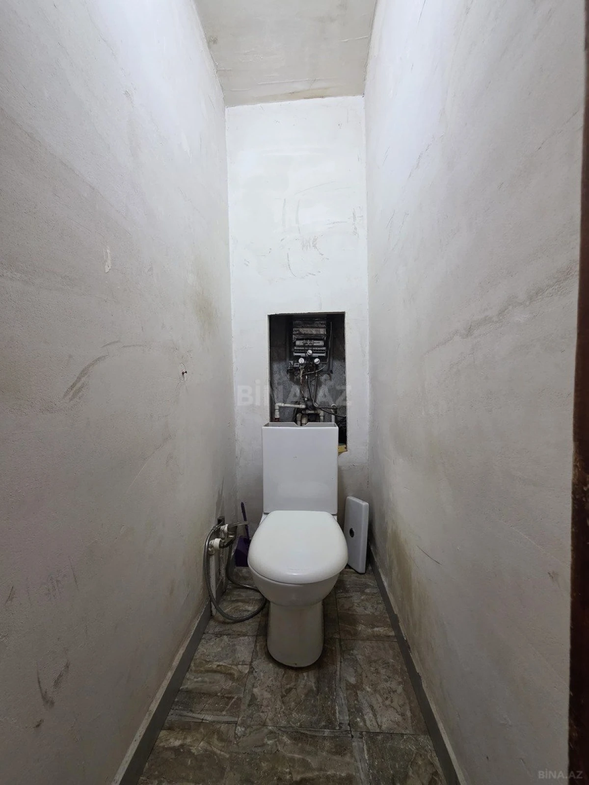 Satılır 5 otaqlı mənzil 120 m²