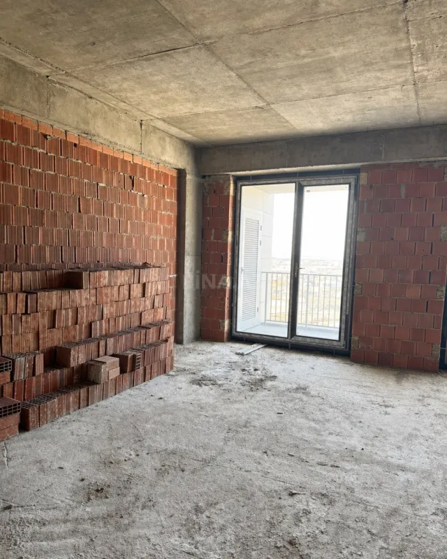 Satılır 2 otaqlı mənzil 72 m²