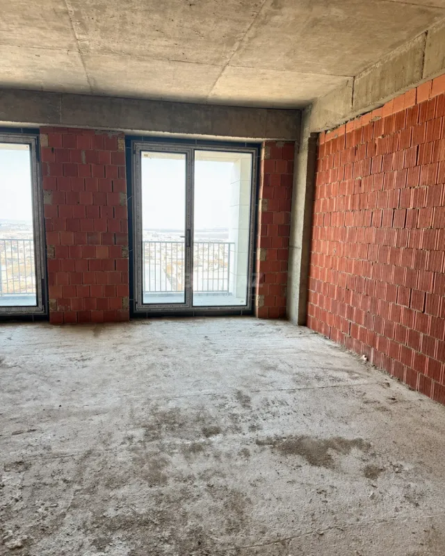 Satılır 2 otaqlı mənzil 72 m²