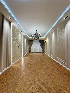 Satılır 4 otaqlı mənzil 137 m²