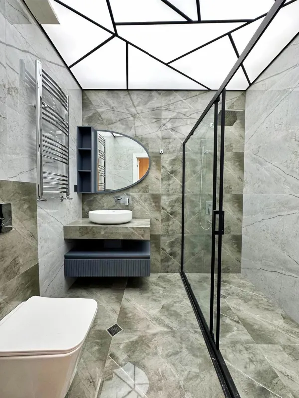 Satılır 4 otaqlı mənzil 137 m²