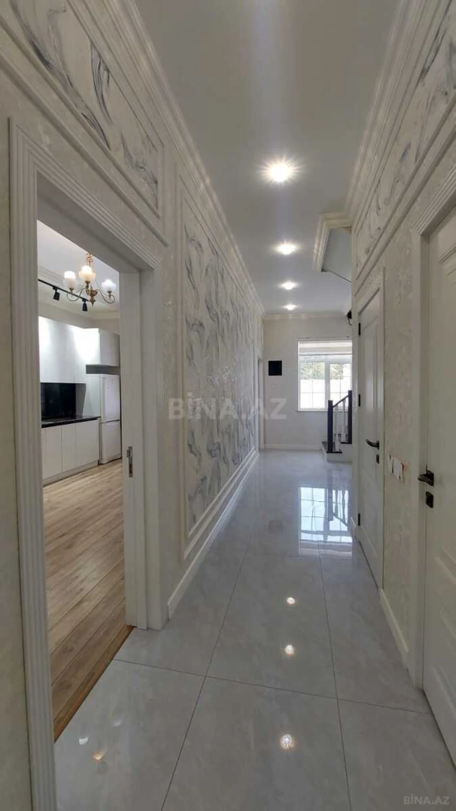 Satılır 4 otaqlı həyət evi 200 m²