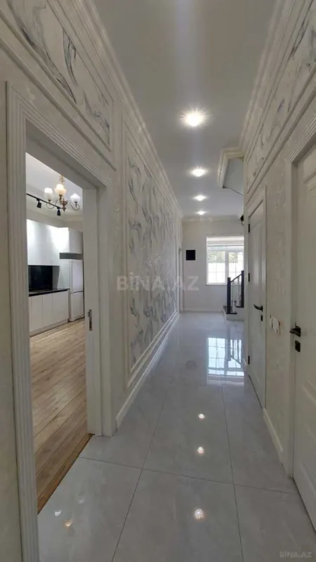 Satılır 4 otaqlı həyət evi 200 m²
