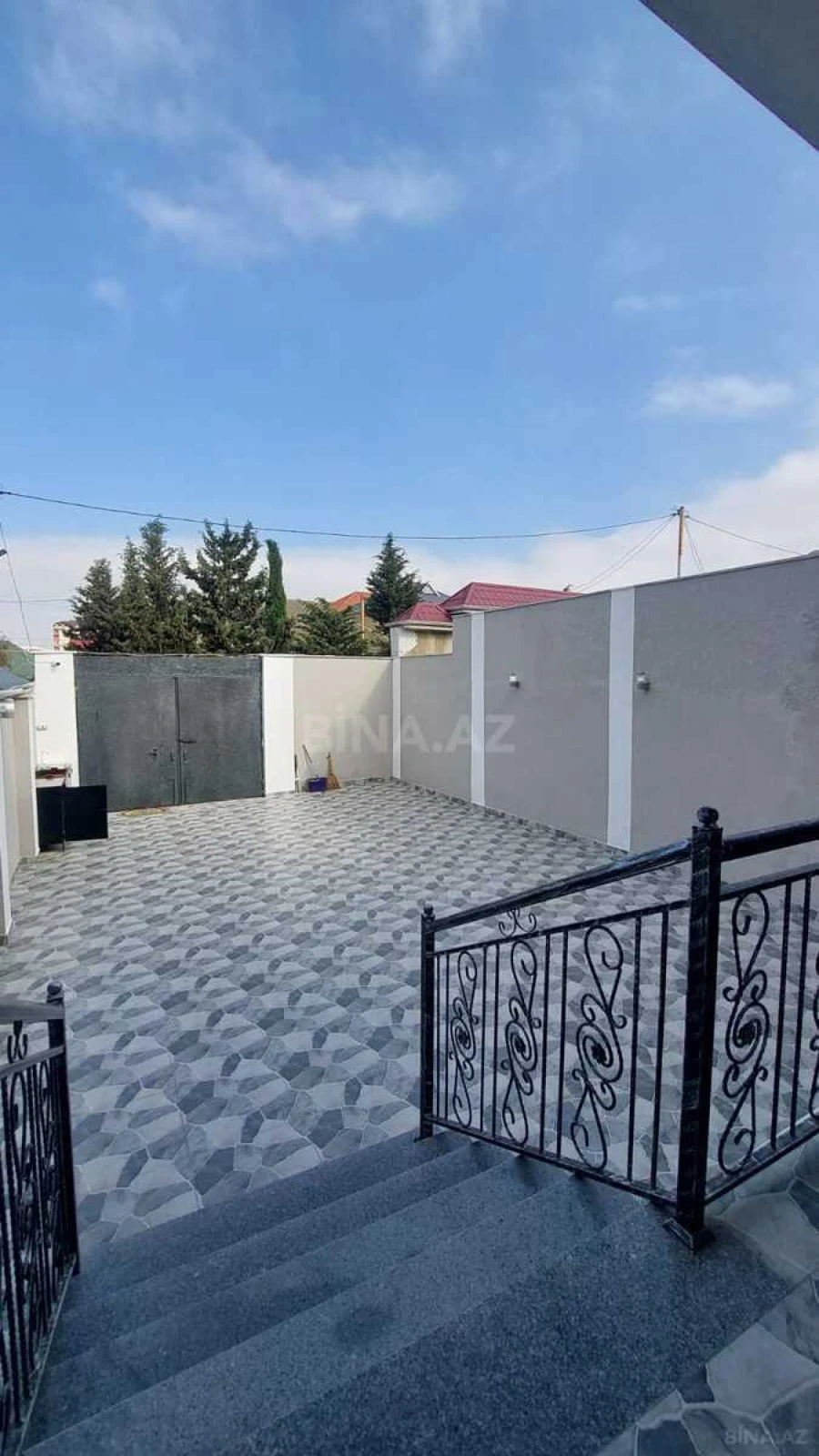 Satılır 4 otaqlı həyət evi 200 m²