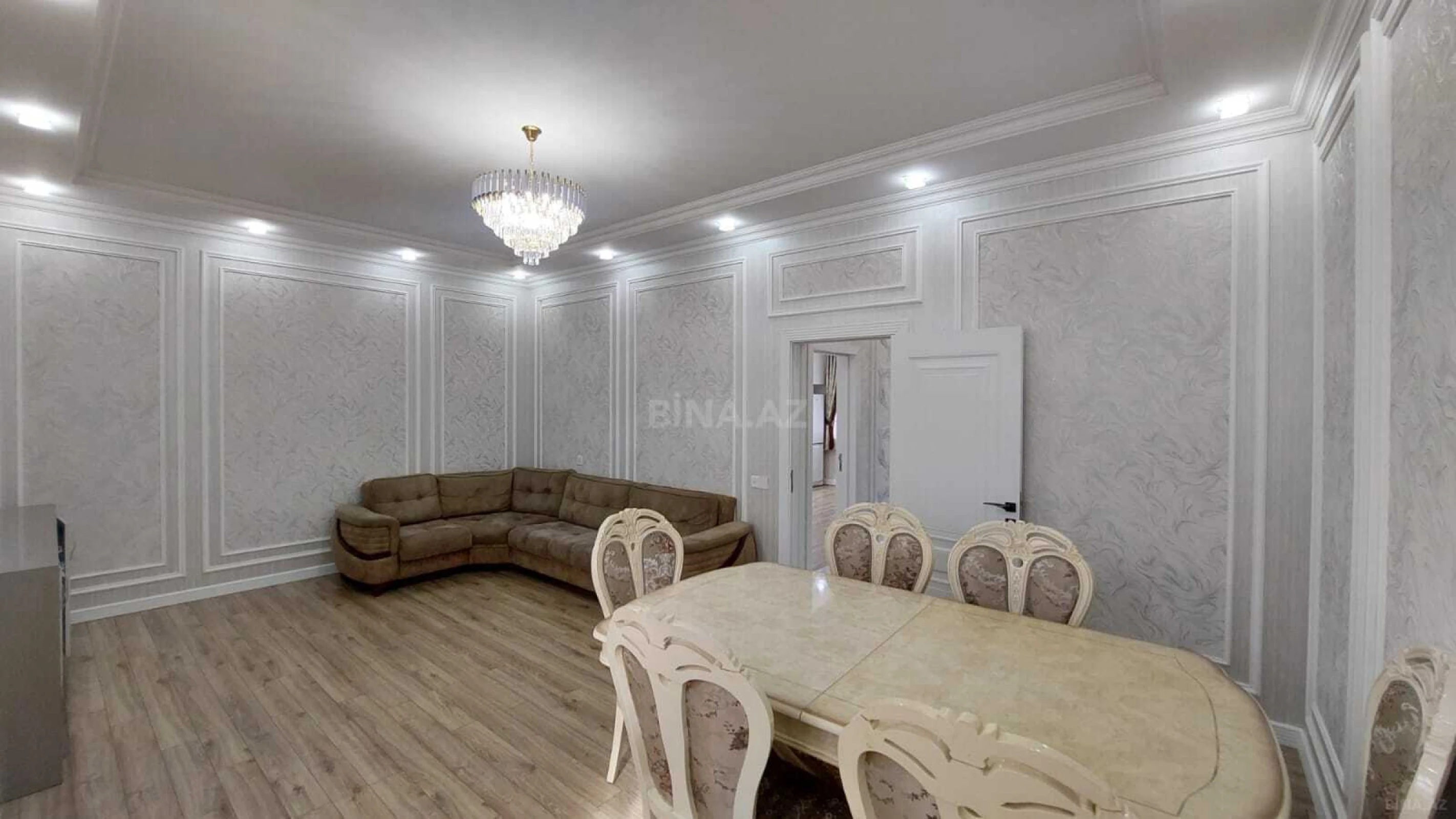 Satılır 4 otaqlı həyət evi 200 m²
