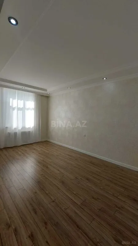 Satılır 4 otaqlı həyət evi 200 m²