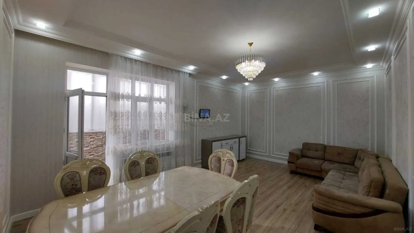 Satılır 4 otaqlı həyət evi 200 m²