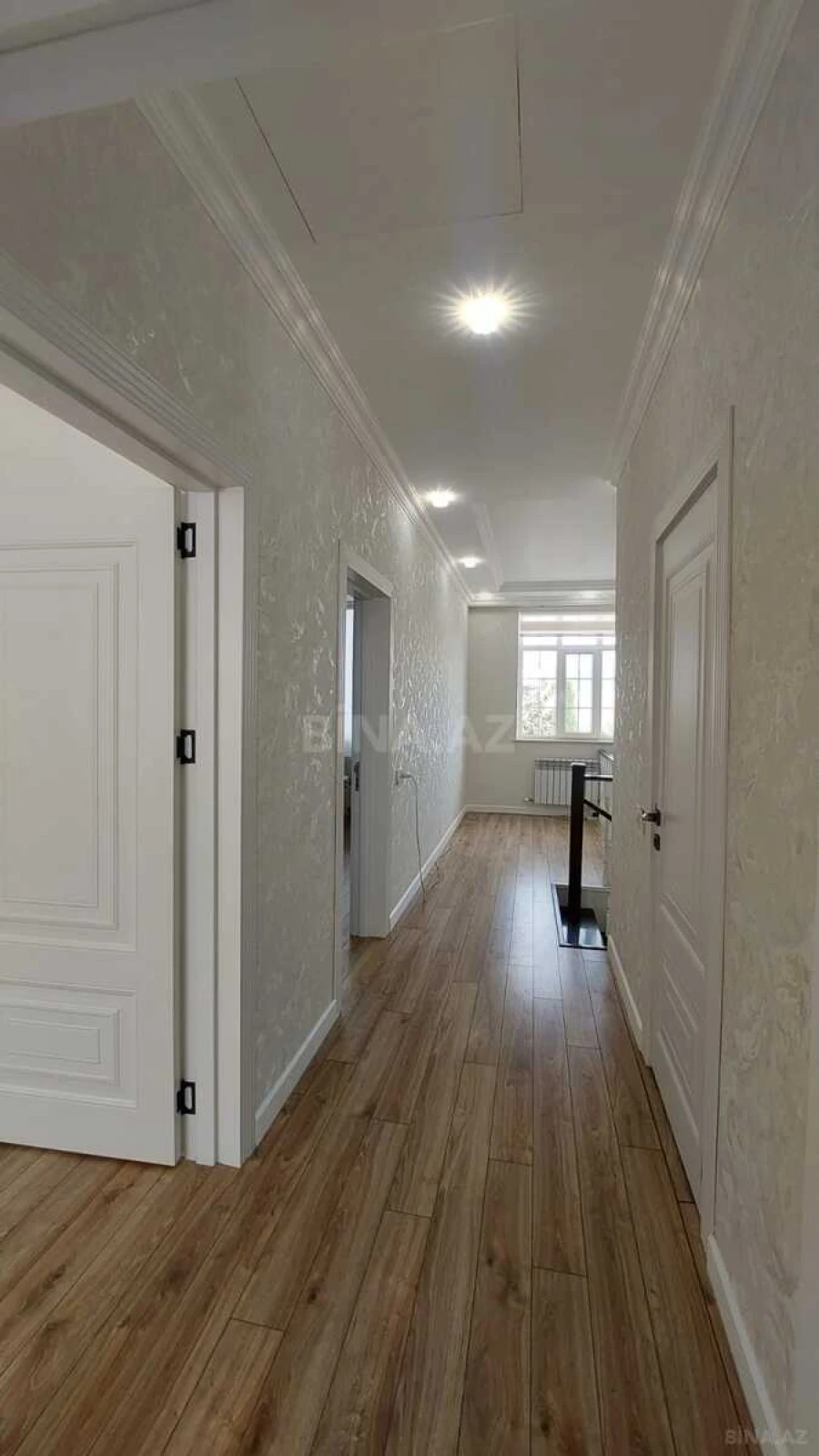 Satılır 4 otaqlı həyət evi 200 m²