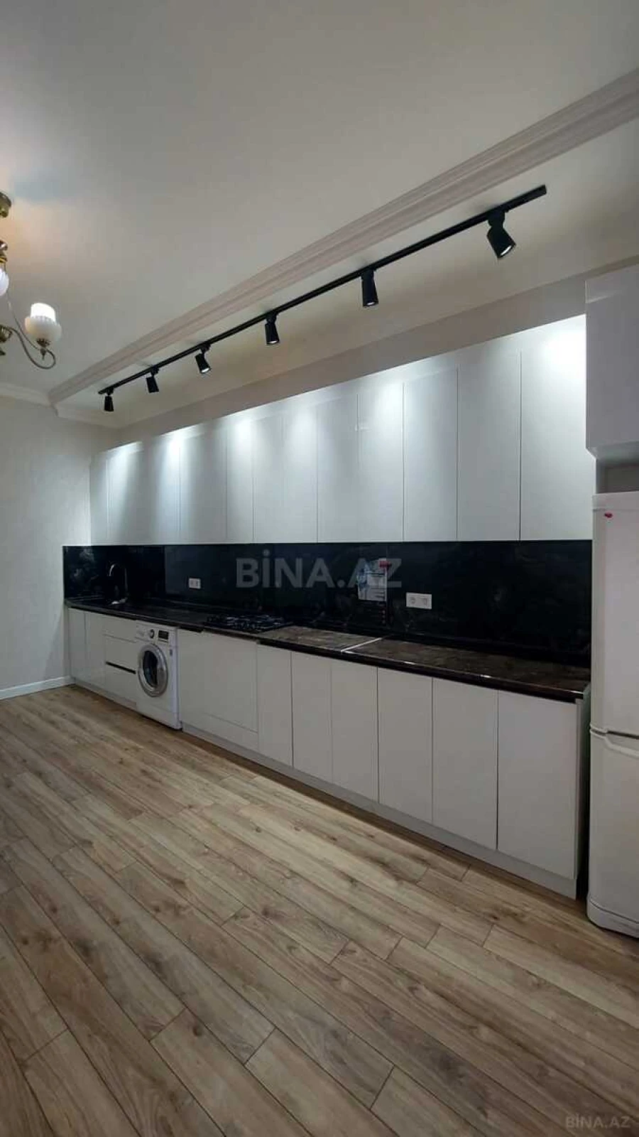 Satılır 4 otaqlı həyət evi 200 m²