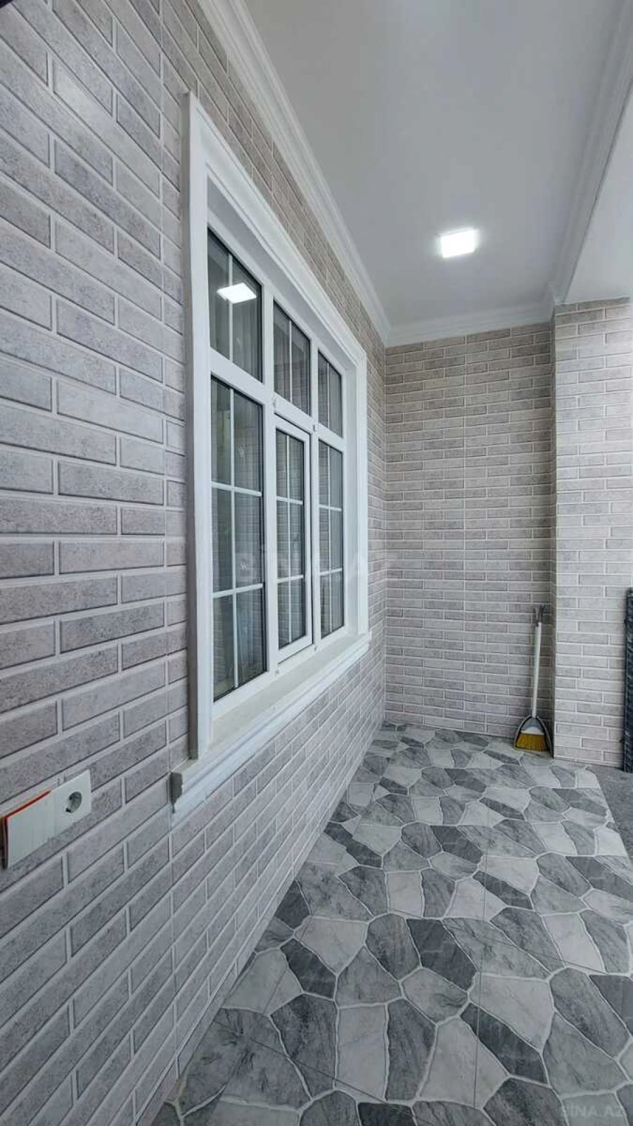 Satılır 4 otaqlı həyət evi 200 m²