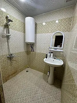 Kirayə verilir 2 otaqlı mənzil 56 m²