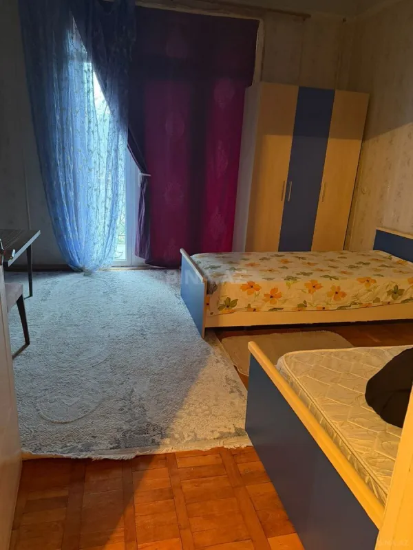 Satılır 2 otaqlı mənzil 80 m²