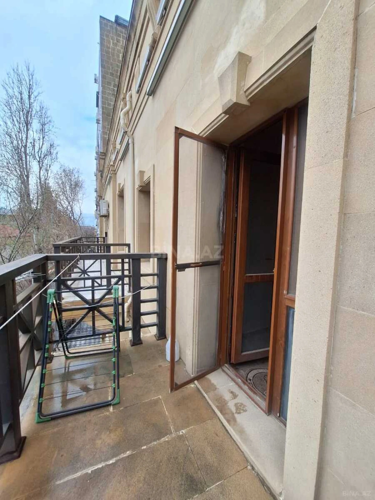 Satılır 2 otaqlı mənzil 60 m²