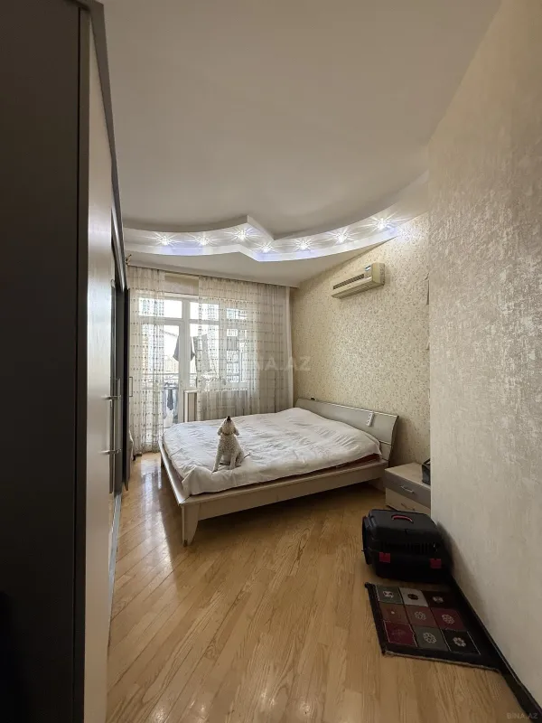 Satılır 3 otaqlı mənzil 110 m²