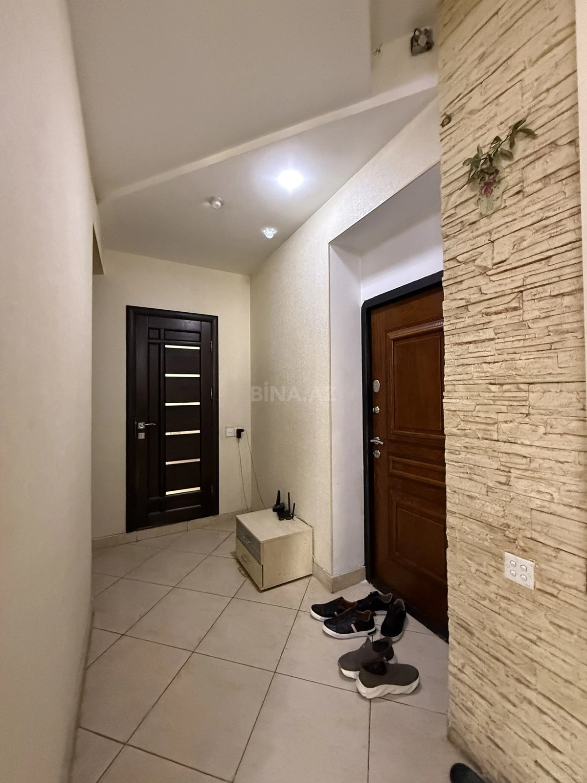 Satılır 3 otaqlı mənzil 110 m²