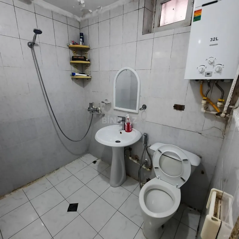 Kirayə verilir 2 otaqlı mənzil 120 m²