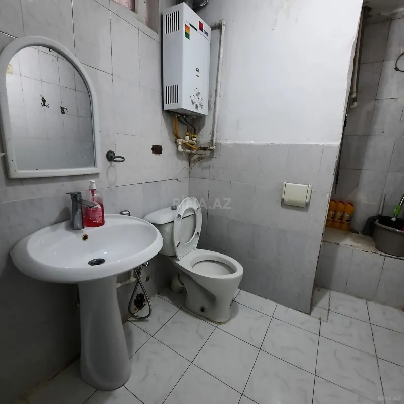Kirayə verilir 2 otaqlı mənzil 120 m²