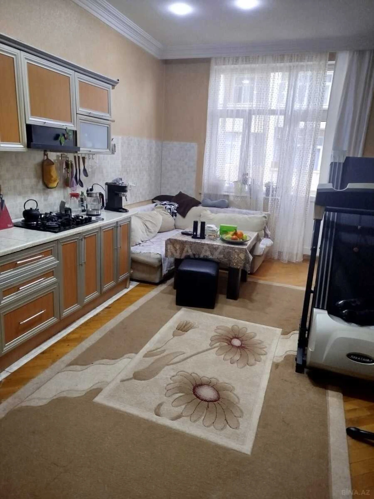 Satılır 3 otaqlı mənzil 160 m²