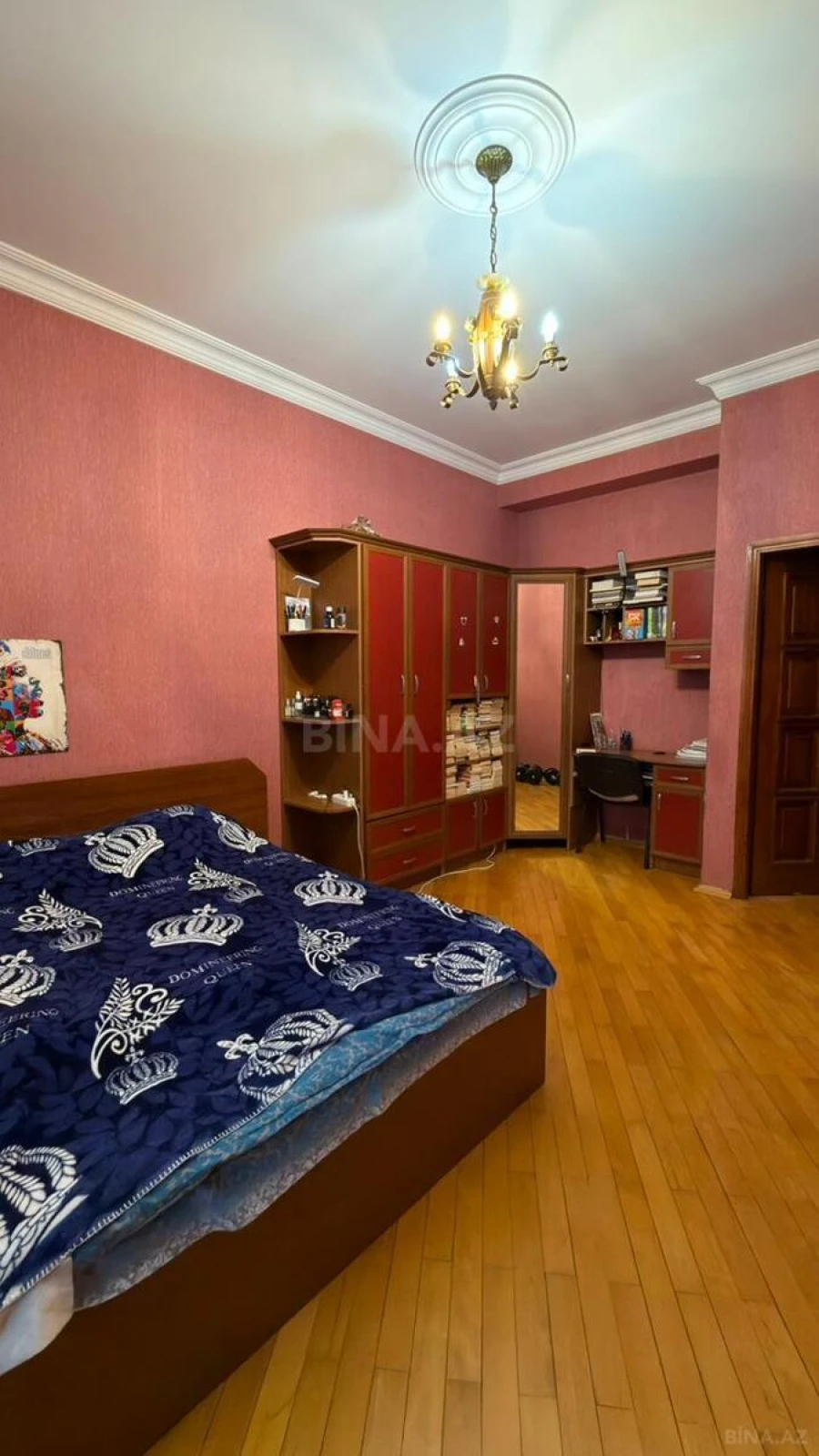 Satılır 3 otaqlı mənzil 160 m²