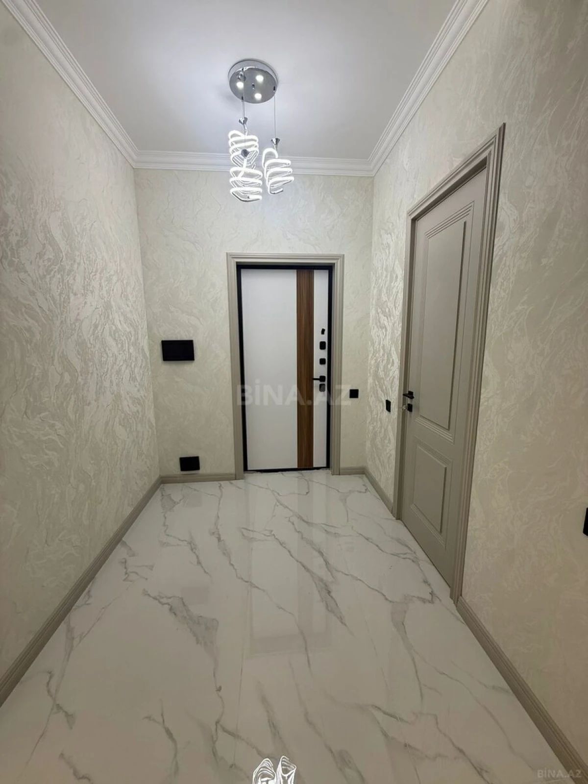 Satılır 2 otaqlı mənzil 80 m²