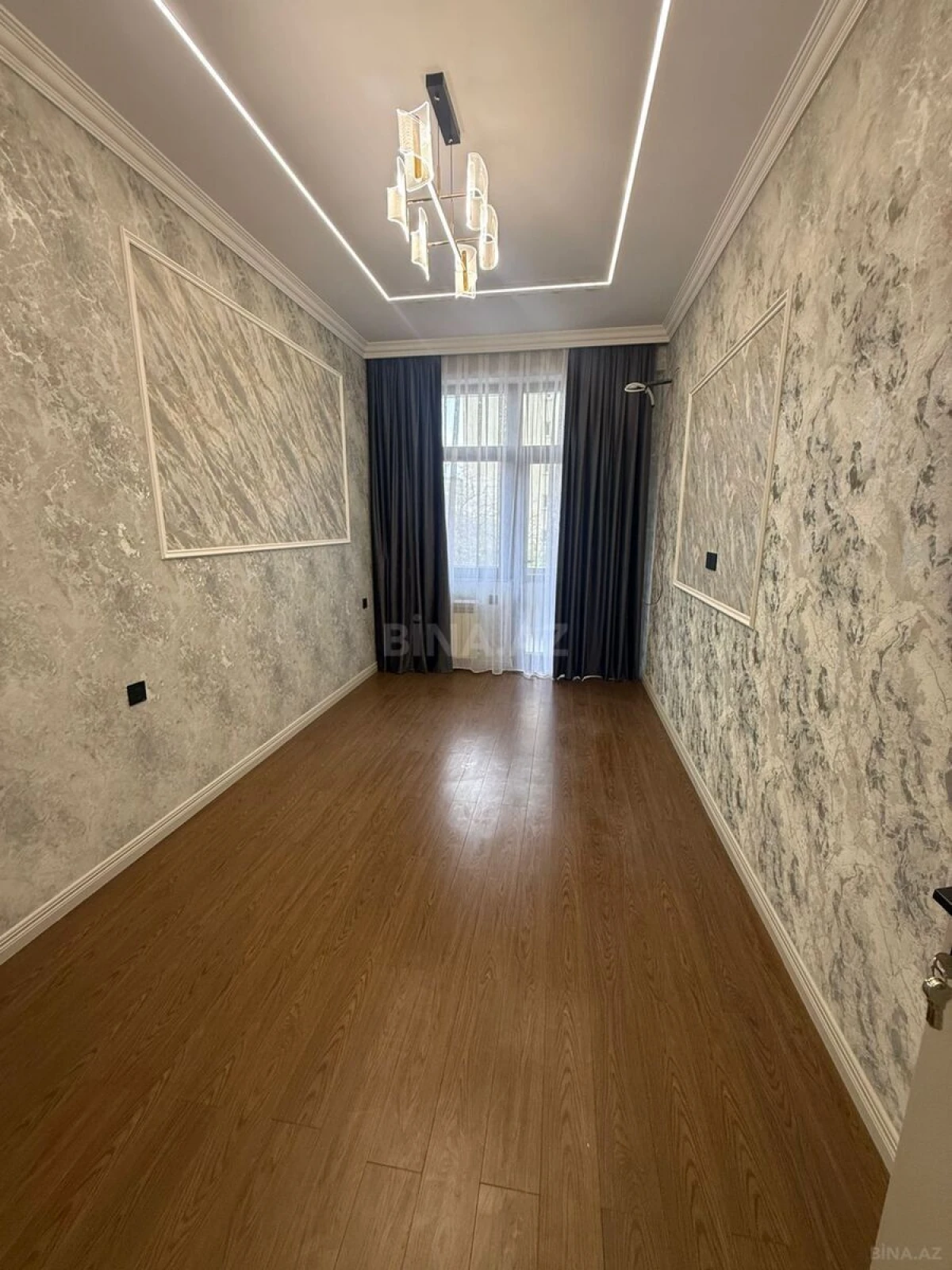 Satılır 2 otaqlı mənzil 80 m²