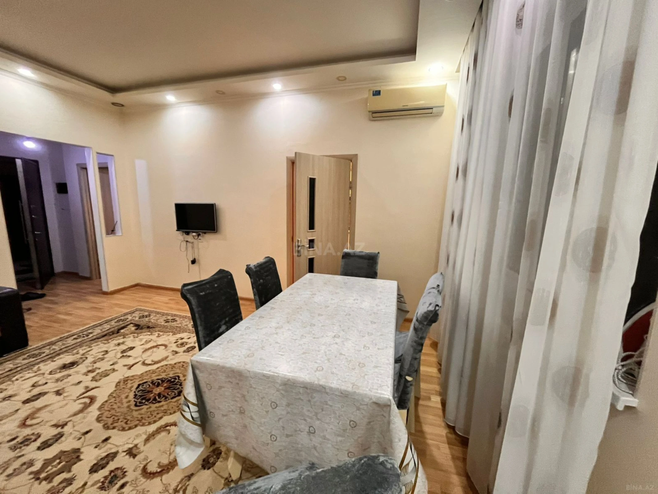 Kirayə verilir 2 otaqlı mənzil 54 m²