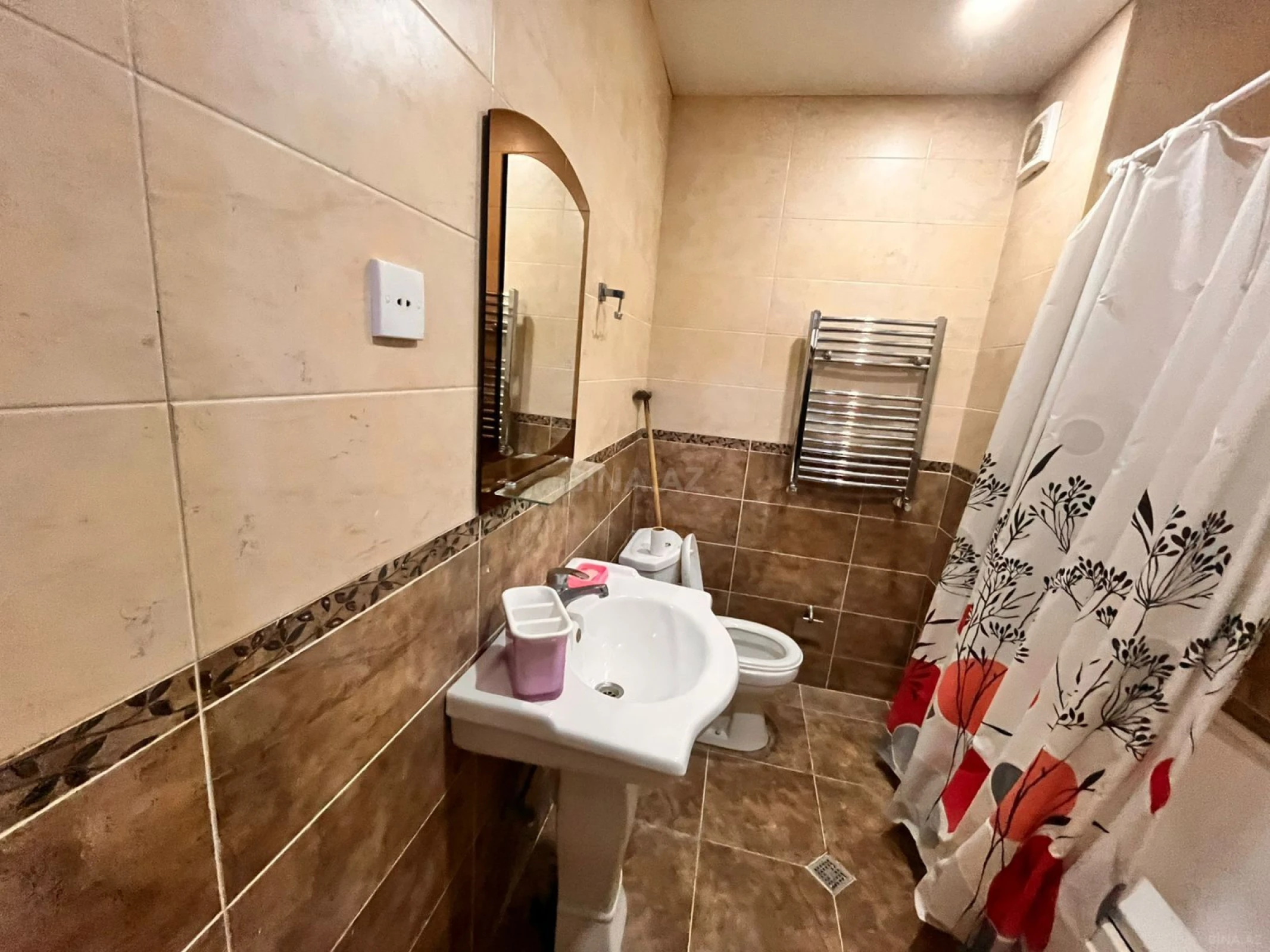 Kirayə verilir 2 otaqlı mənzil 54 m²