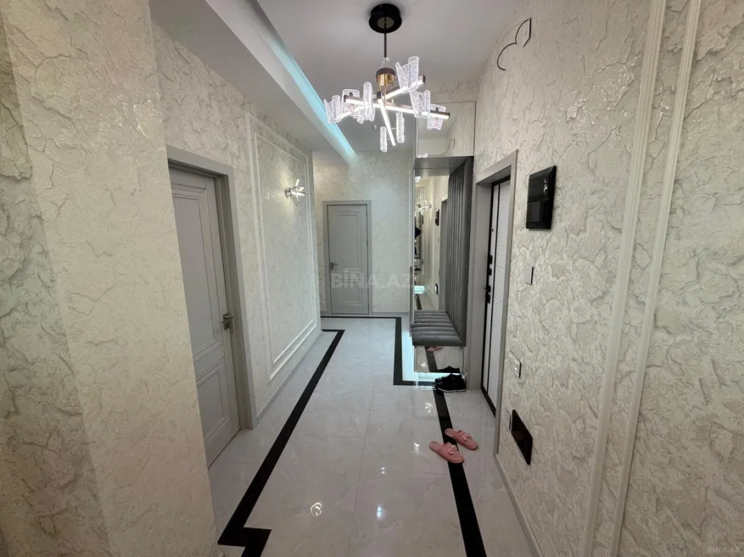 Satılır 2 otaqlı mənzil 85 m²
