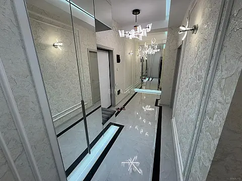 Satılır 2 otaqlı mənzil 85 m²