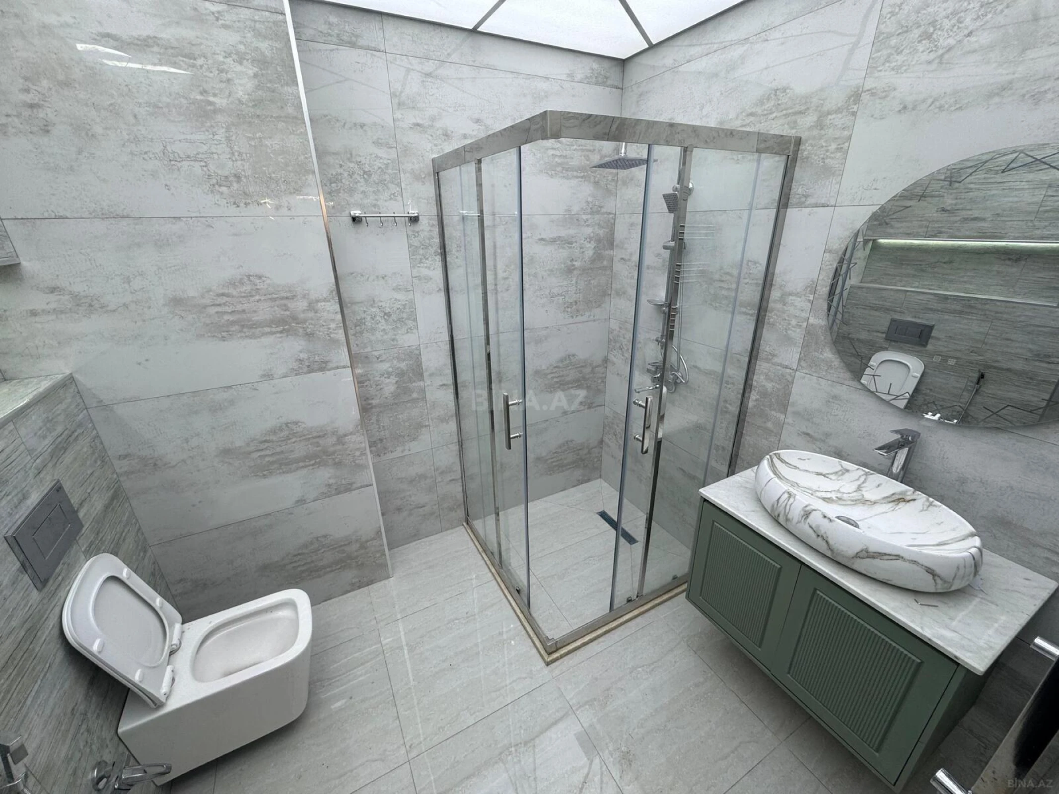 Satılır 2 otaqlı mənzil 85 m²