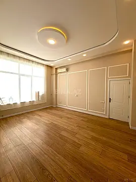 Satılır 2 otaqlı mənzil 82 m²
