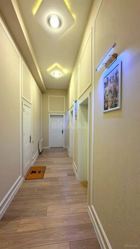 Satılır 2 otaqlı mənzil 82 m²