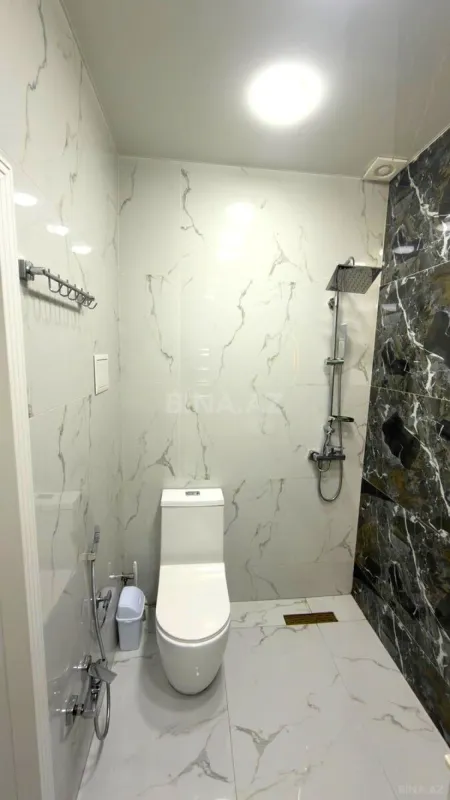 Satılır 2 otaqlı mənzil 82 m²