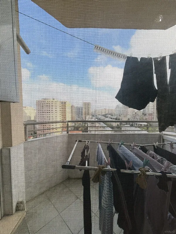 Satılır 3 otaqlı mənzil 110 m²