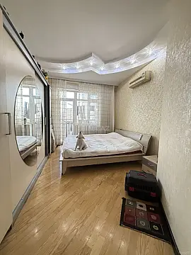 Satılır 3 otaqlı mənzil 110 m²
