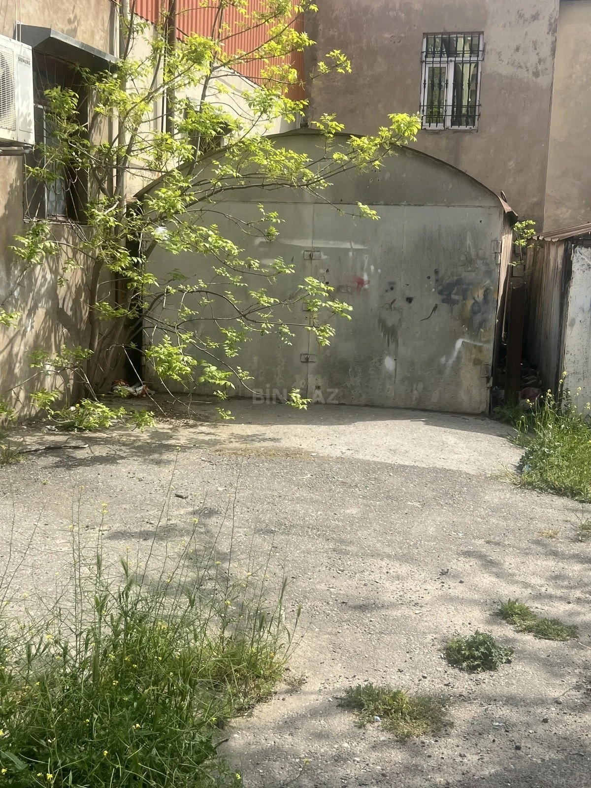 Satılır qaraj 32 m²