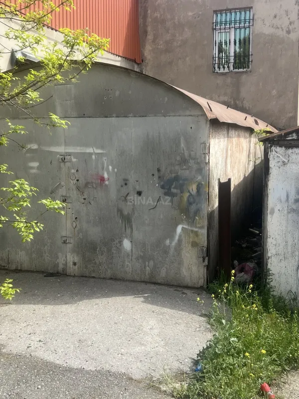 Satılır qaraj 32 m²