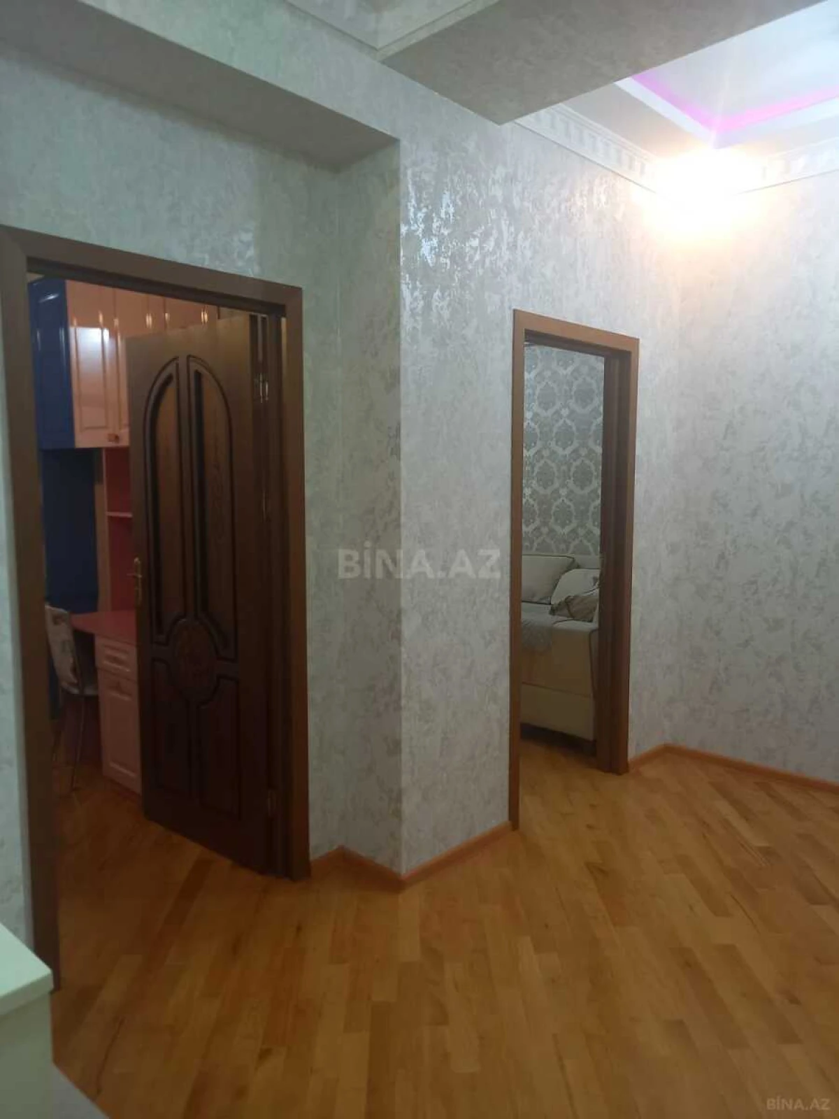 Kirayə verilir 3 otaqlı mənzil 105 m²