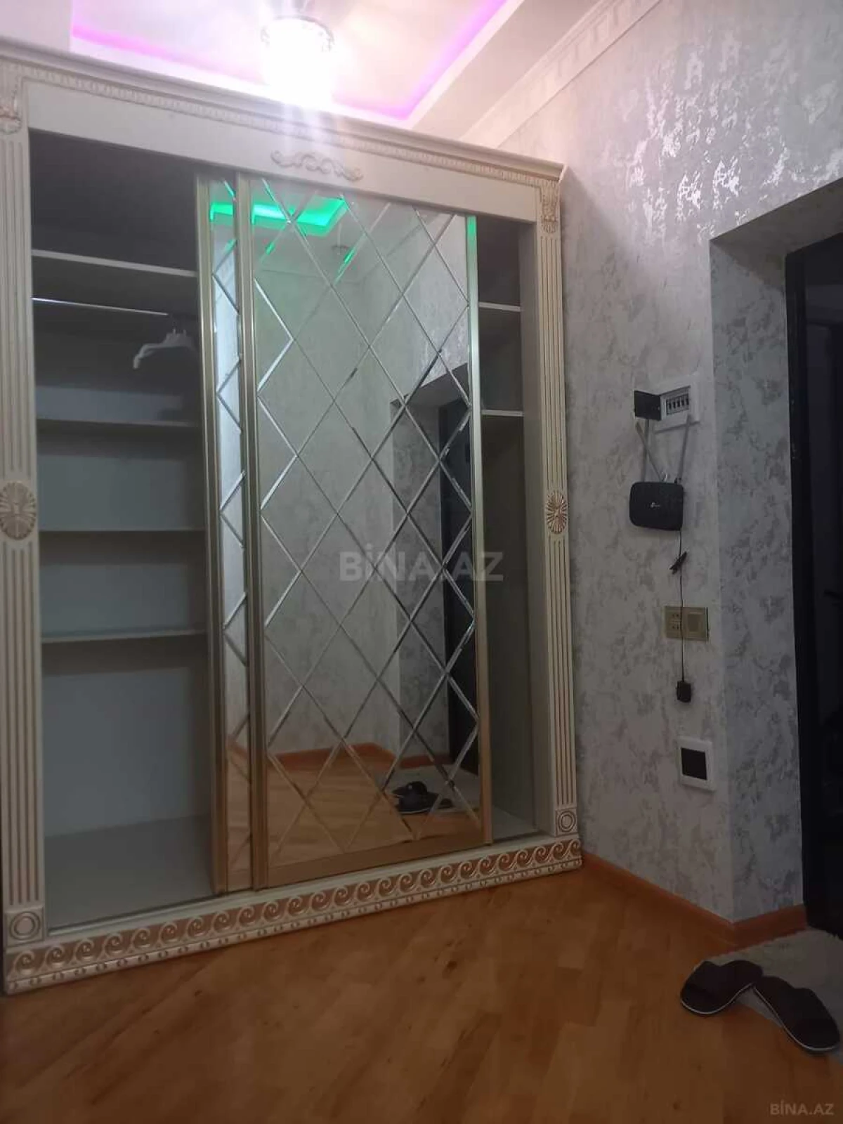 Kirayə verilir 3 otaqlı mənzil 105 m²