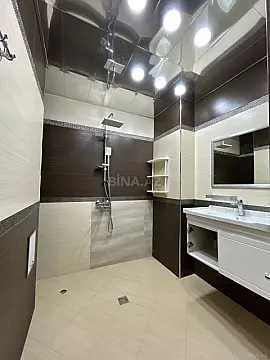 Satılır 2 otaqlı mənzil 95 m²