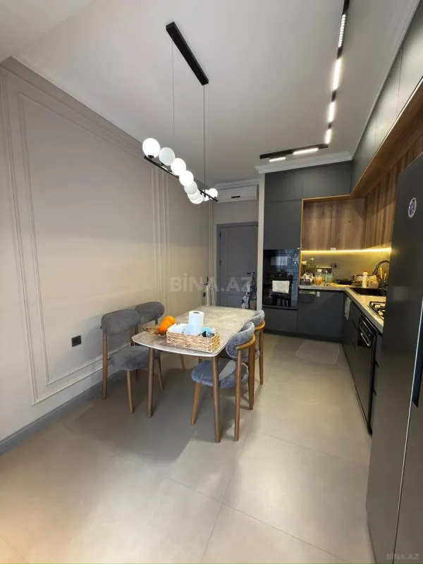 Satılır 3 otaqlı mənzil 128 m²