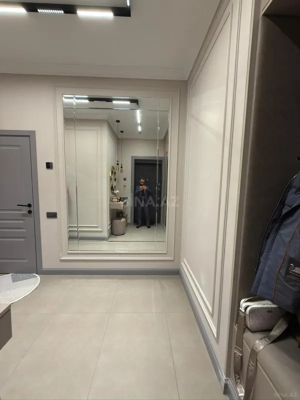 Satılır 3 otaqlı mənzil 128 m²