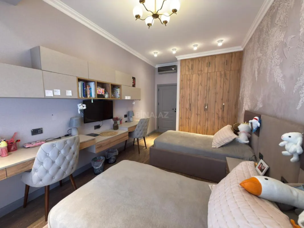 Satılır 3 otaqlı mənzil 128 m²