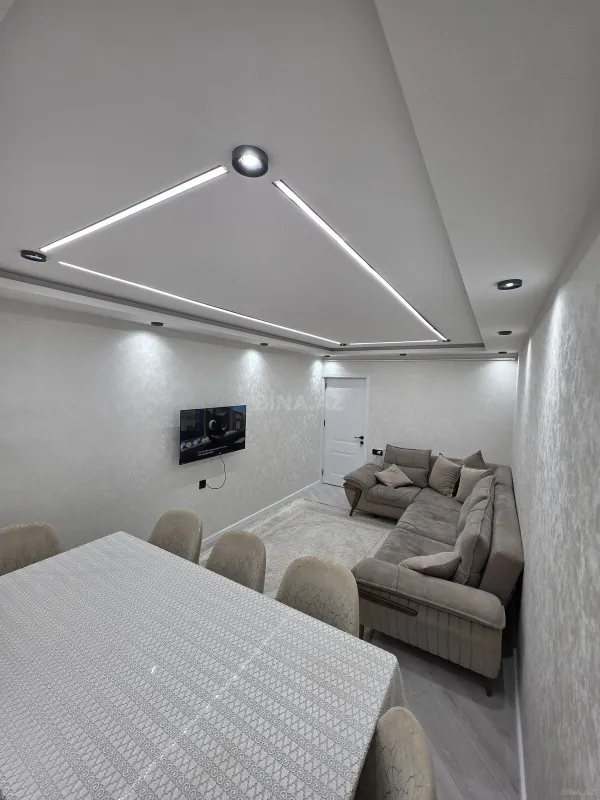 Satılır 5 otaqlı mənzil 120 m²