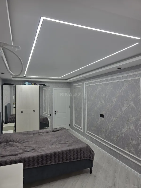 Satılır 5 otaqlı mənzil 120 m²