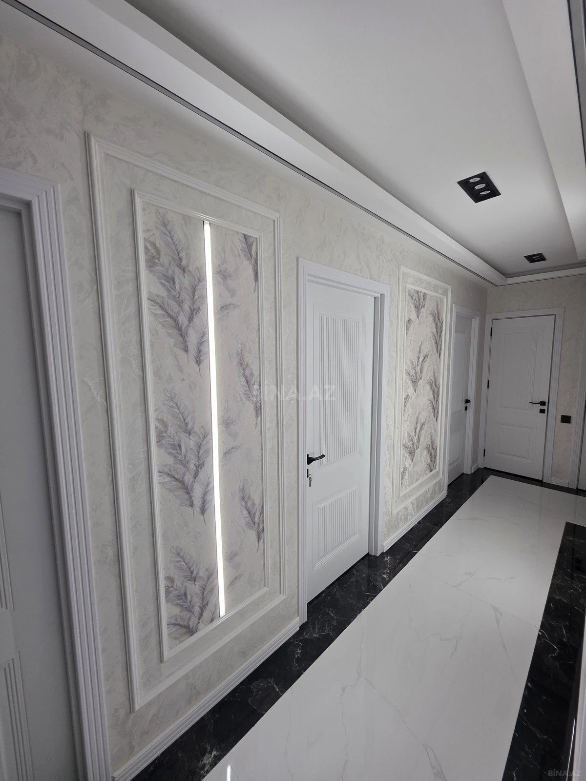 Satılır 5 otaqlı mənzil 120 m²