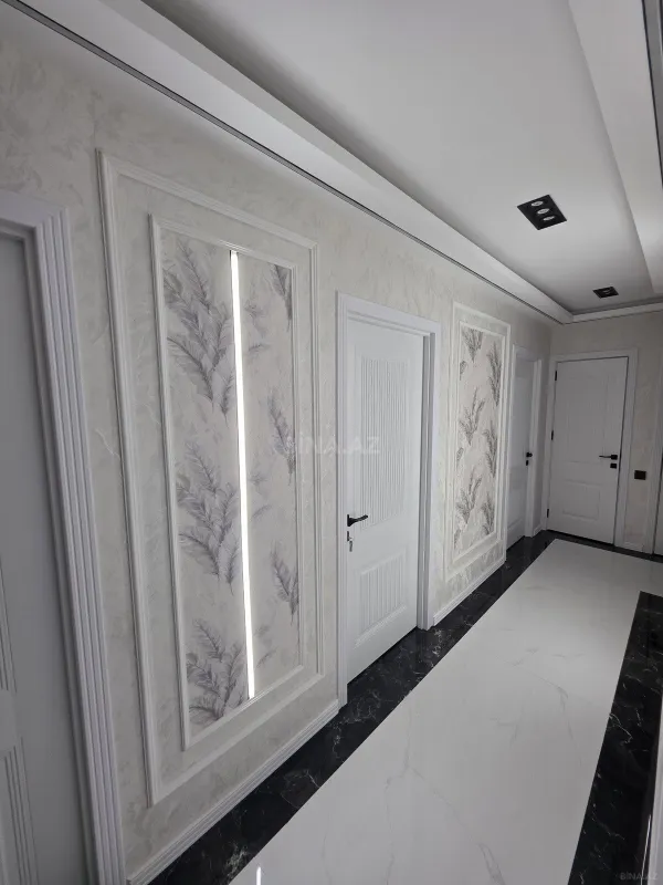 Satılır 5 otaqlı mənzil 120 m²